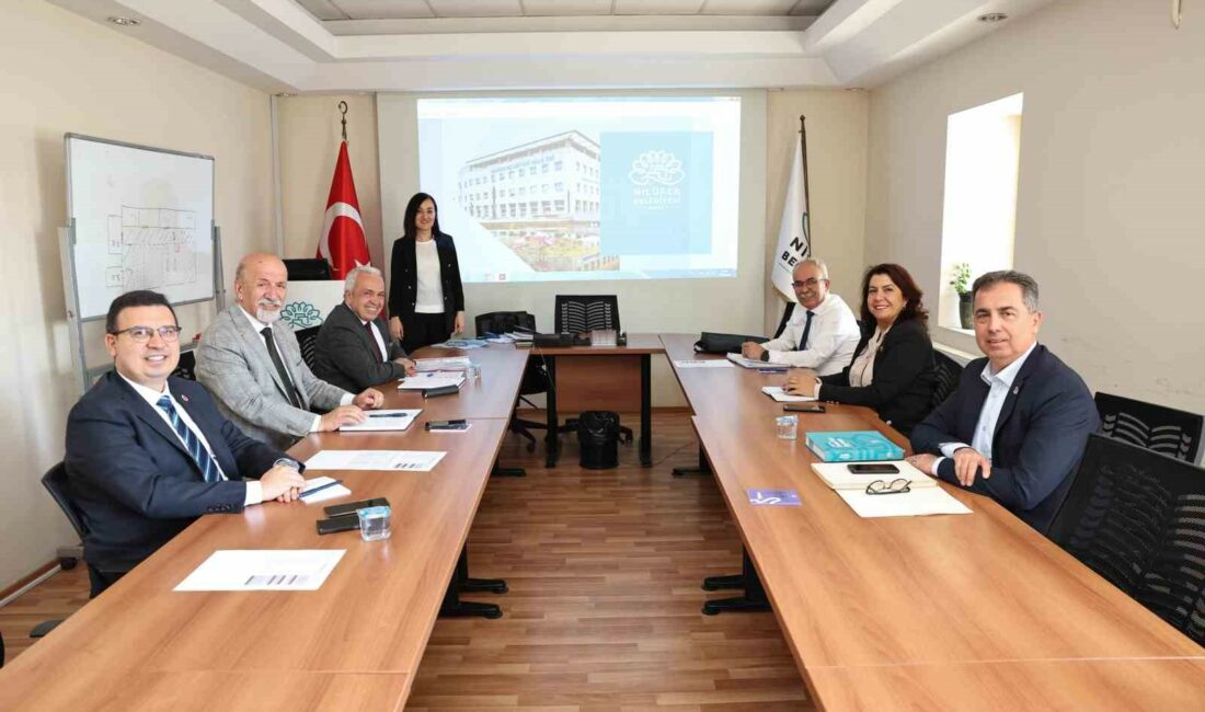 Başkan Özdemir’den yoğun mesai NİLÜFER BELEDİYE BAŞKANI ŞADİ ÖZDEMİR, “NİLÜFER’İ ORTAK AKILLA YÖNETMEK İÇİN