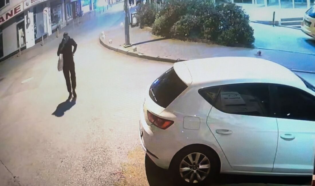 Bursa’da zemin katta yaşayanların kabusu olmuştu, tutuklandı Manisa’dan gelerek Bursa’da birinci katta yaşayanların korkulu rüyası olan hırsız,