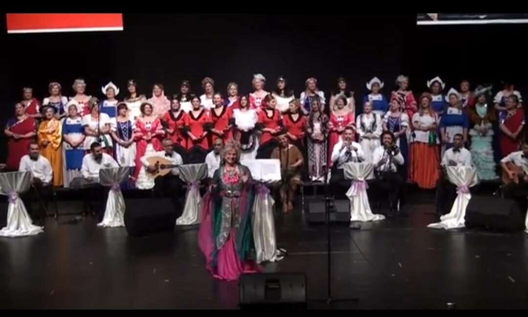 Bursa Nilüfer Kadın Korosu Mısır yolcusu 175 KİŞİLİK KADIN KORİST KADROSU VE FARKLI MÜZİK TÜRLERİNİ SESLENDİRMESİYLE