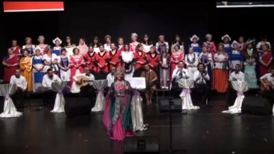175 KİŞİLİK KADIN KORİST KADROSU VE FARKLI MÜZİK TÜRLERİNİ SESLENDİRMESİYLE