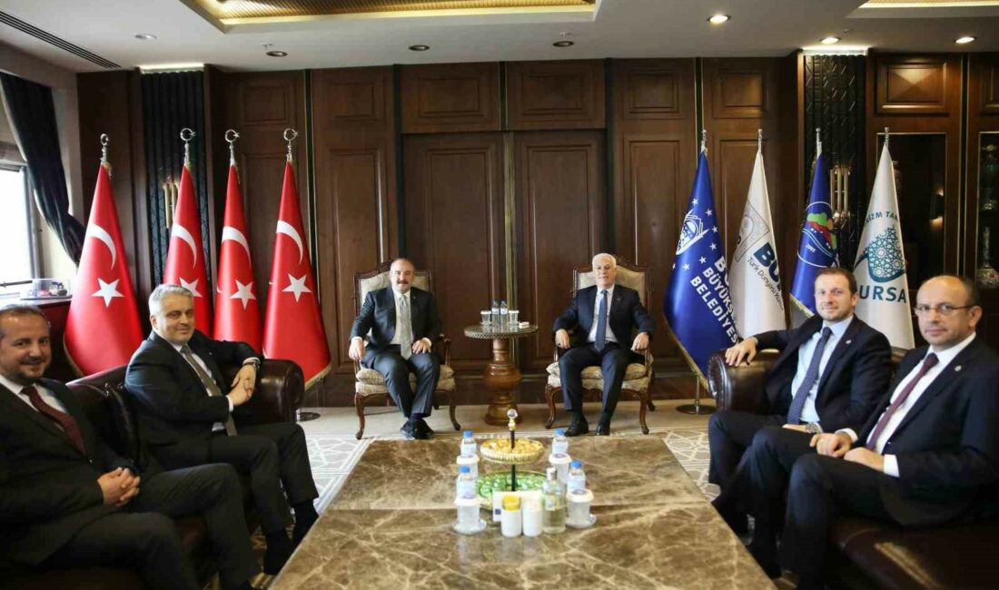 AK PARTİ BURSA MİLLETVEKİLLERİ BAŞKAN SEÇİLEN MUSTAFA BOZBEY'E HAYIRLI OLSUN