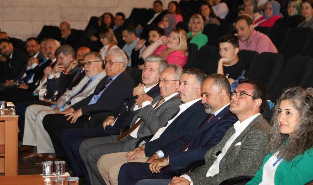 Bursa’da ’21. Yüzyılda Öğretmen Olmak’ konulu panel düzenlendi BURSA İL MİLLİ EĞİTİM MÜDÜRLÜĞÜ VE BURSA ULUDAĞ ÜNİVERSİTESİ'NİN İŞ