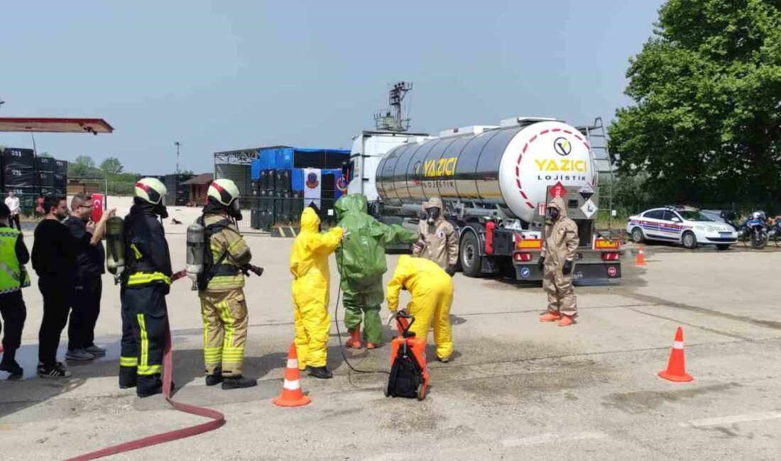 Bursa’da jandarmadan nefes kesen tatbikat GEMLİK İLÇE JANDARMA KOMUTANLIĞI TARAFINDAN TEHLİKELİ MADDE TAŞIYAN ARAÇLARA YÖNELİK
