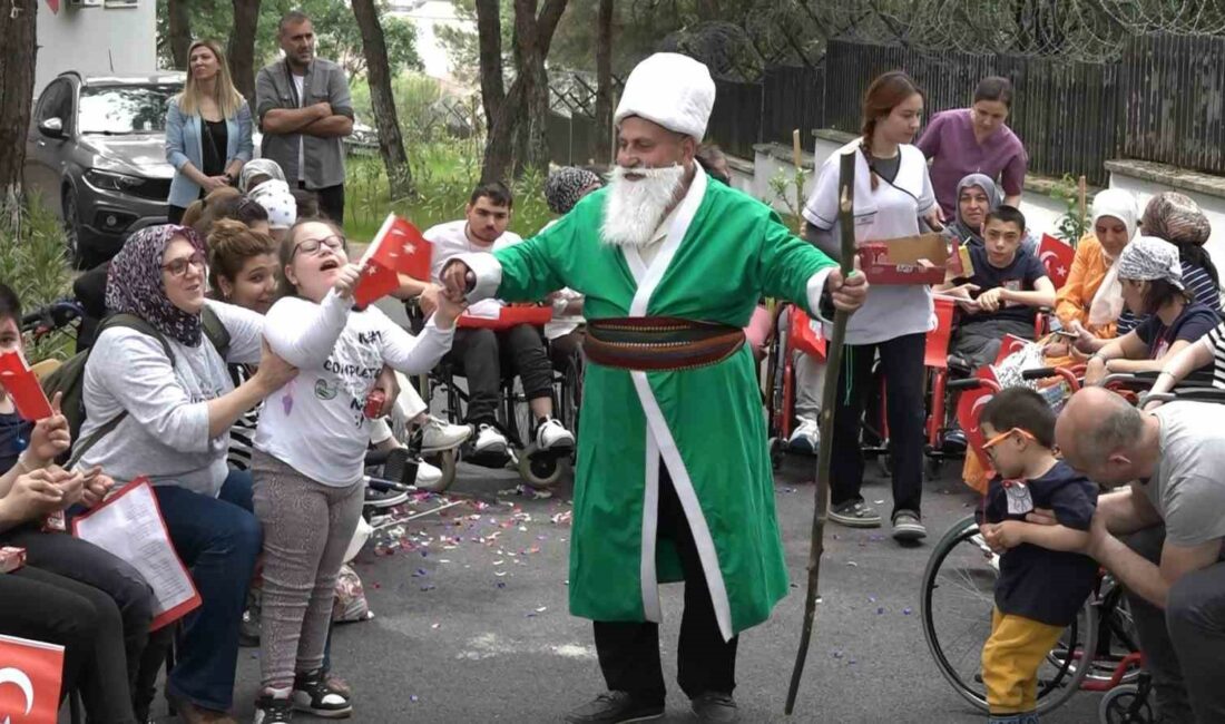 Çocuklar ve aileleri gönüllerince eğlendi DR. AYTEN BOZKAYA SPASTİK ÇOCUKLAR HASTANESİ’NDE TEDAVİ GÖREN ÇOCUKLAR, GÖNÜLLERİNCE