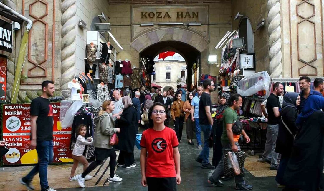 MACİDE GAZİOĞLU KÜKÜRTLÜ ORTAOKULU ÖĞRENCİLERİ, 23 NİSAN ULUSAL EGEMENLİK VE