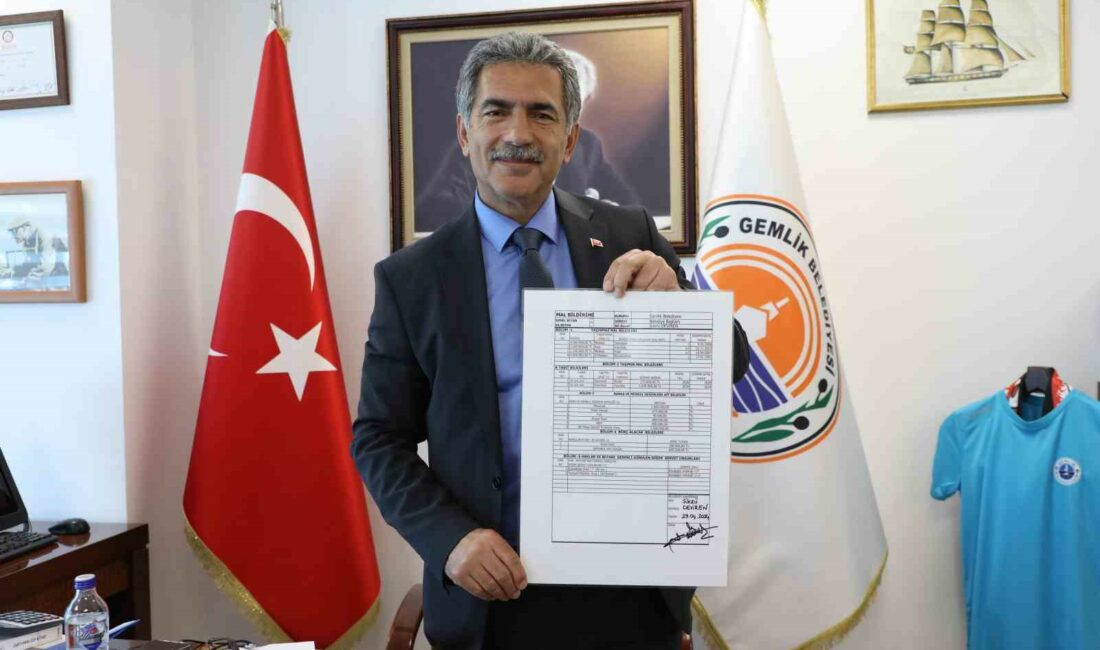 Gemlik Belediye Başkanı Şükrü Deviren mal varlığını açıkladı Gemlik Belediye Başkanı Şükrü Deviren mal varlığını açıkladı.