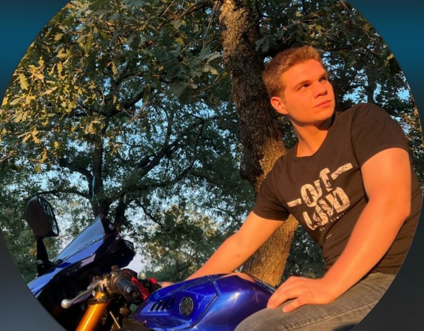 Bursa’da genç antrenör trafik kazasında hayatını kaybetti.