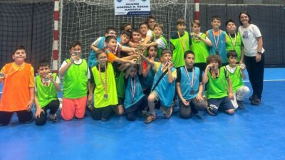 NİLÜFER ULUSLARARASI SPOR ŞENLİKLERİ’NDE HENTBOL VE MASA TENİSİ HEYECANI YAŞANDI.