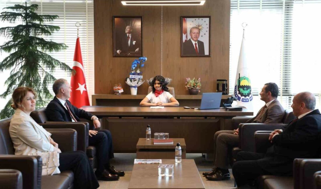 İnegöl Belediyesi’nde başkanlık koltuğu Ayşe Zehra’nın 23 NİSAN ULUSAL EGEMENLİK VE ÇOCUK BAYRAMLARINDA GELENEKSEL HALE GELEN,
