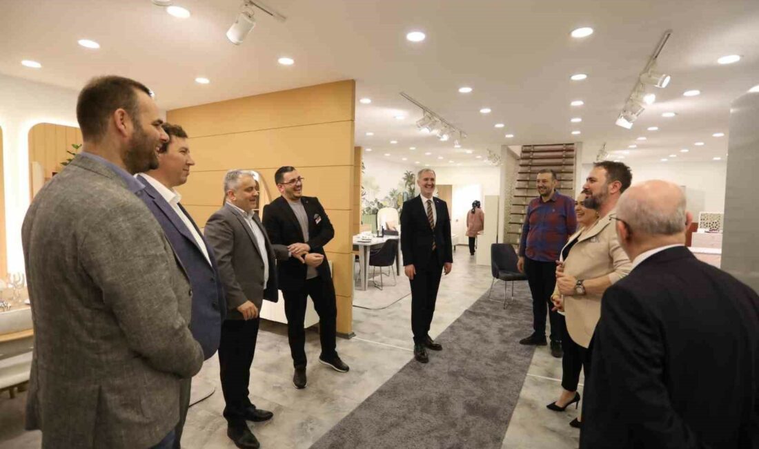İnegöl mobilya ile büyümeye devam ediyor İNEGÖL MOBİLYA FUARININ TAMAMLANMASININ ARDINDAN AÇIKLAMA YAPAN İNEGÖL BELEDİYE BAŞKANI
