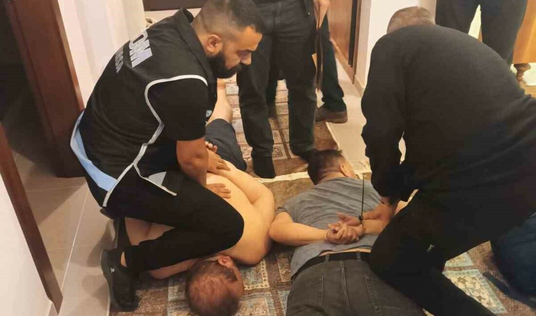 Bursa'da gerçekleştirilen ve 27 kişinin gözaltına alındığı organize suç örgütünün