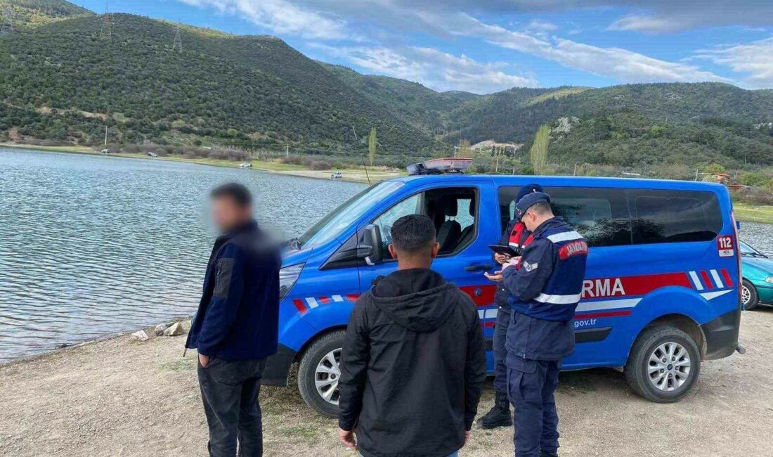 Jandarmadan kaçak alkol uygulaması BURSA İL JANDARMA KOMUTANLIĞI EKİPLERİ, KENTİN HUZURU VE GÜVENLİĞİ İÇİN