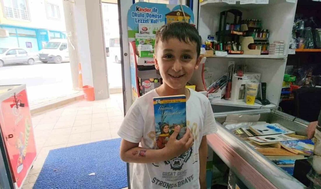 Kitap okutan market BURSA'DA BU MARKETE ÇOCUKLAR KİTAP OKUMAK İÇİN GELİYOR