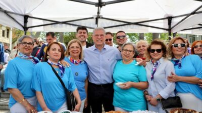 TURİZM HAFTASI ÇERÇEVESİNDE MUDANYA'DA LOZAN MÜBADİLLERİ VE GİRİTYA DERNEĞİNİN ÜYELERİ,