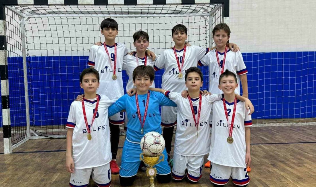 BURSA’DA OKULLAR ARASI DÜZENLENEN 2023-2024 ÖĞRETİM YILI FUTSAL KÜÇÜK ERKEKLER