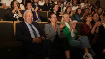 NİLÜFER KENT TİYATROSU’NUN OYUN YAZMA PROGRAMI ÇERÇEVESİNDE SAHNEYE KONAN ‘KAZA,