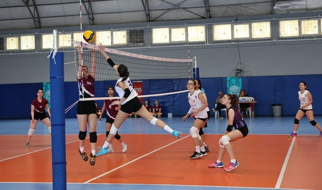 Nilüfer Uluslararası Spor Şenlikleri heyecanlı müsabakalara sahne oluyor NİLÜFER BELEDİYESİ’NİN BU YIL 22’NCİSİNİ DÜZENLEDİĞİ NİLÜFER ULUSLARARASI SPOR ŞENLİKLERİ,