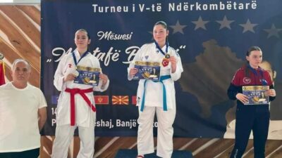 NİLÜFER BELEDİYESPOR KULÜBÜ SPORCULARI, KOSOVA’DA DÜZENLENEN KARATE MÜSABAKALARINDA ELDE ETTİĞİ