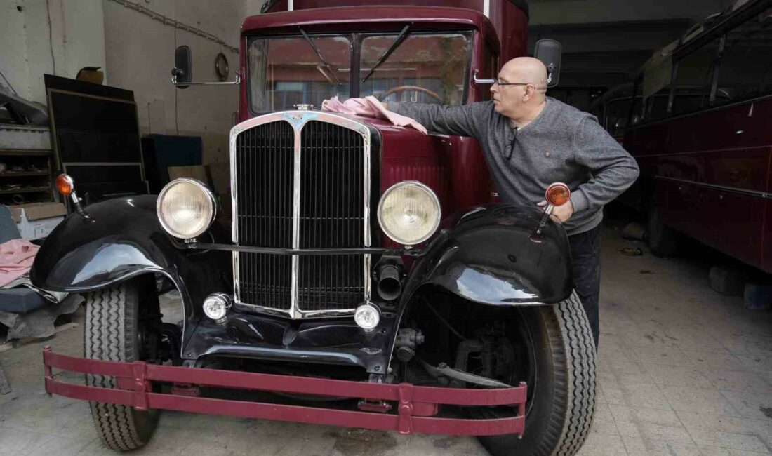 BURSA’DA YAŞAYAN AKMAN AİLESİ, KENDİ KURDUKLARI İŞLETMESİNDE 50 YILDIR OTOBÜS