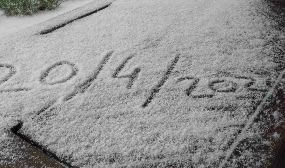 Kış turizminin gözde merkezlerinden Uludağ’da Nisan ayında kar yağışı etkili