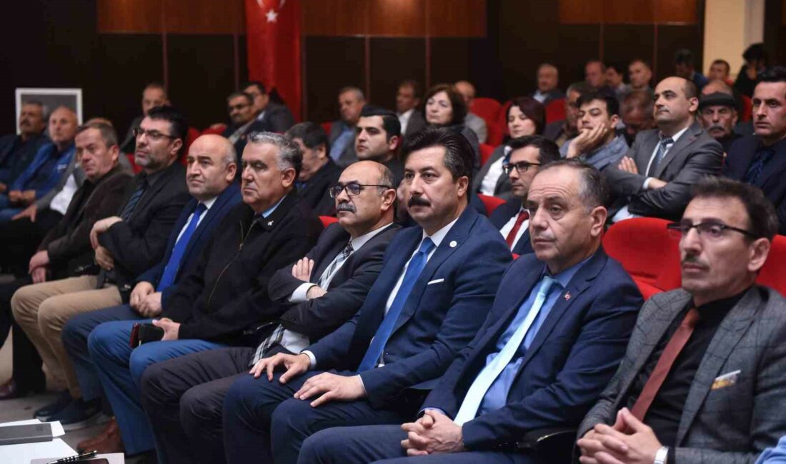 Yenişehir’de her mahalleye eşit ve adil hizmet YENİŞEHİR’İN 71 MAHALLE MUHTARIYLA BULUŞAN BELEDİYE BAŞKANI ERCAN ÖZEL, “HER