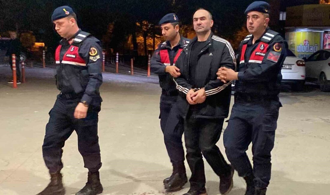 29 yıl hapis cezasıyla 6 aydır aranan şahıs yakalandı İNEGÖL JANDARMA KOMUTANLIĞI EKİPLERİ 6 AYDIR ARANAN SUÇ MAKİNESİNİ KISKIVRAK