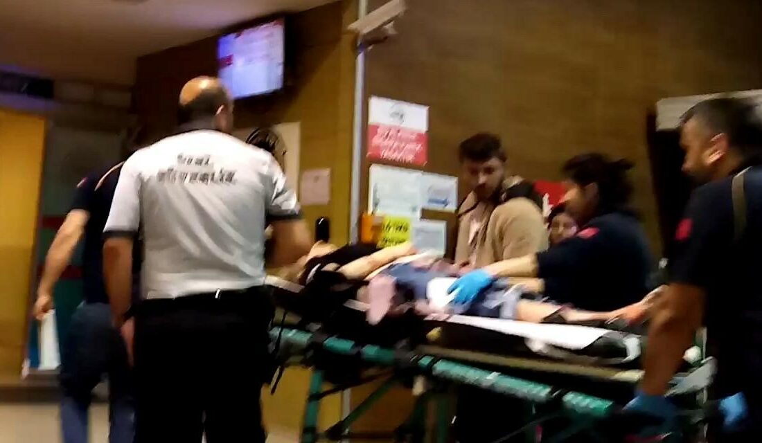 Bursa’da boşandığı kadını sokak ortasında bıçakladı Bursa’nın İnegöl ilçesinde bir şüpheli, boşandığı kadını sokak ortasında bıçakla