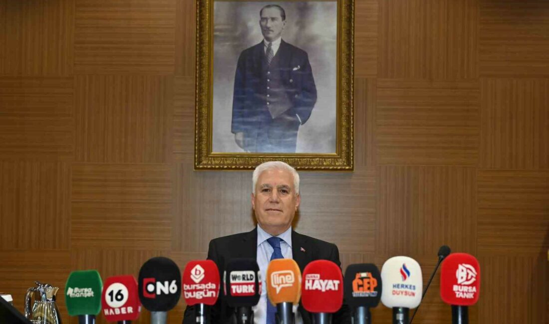 BURSA BÜYÜKŞEHİR BELEDİYE BAŞKANI MUSTAFA BOZBEY, İHTİYAÇ SAHİPLERİNE DESTEK OLMAYA