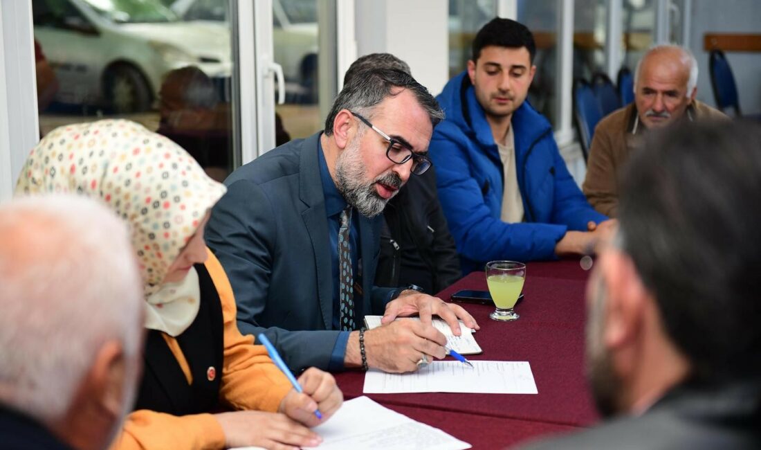 Başkan Ferhat Erol, mahalle mahalle geziyor KESTEL BELEDİYE BAŞKANI FERHAT EROL, İLÇEDEKİ MAHALLELERİN TALEP VE ÖNERİLERİYLE