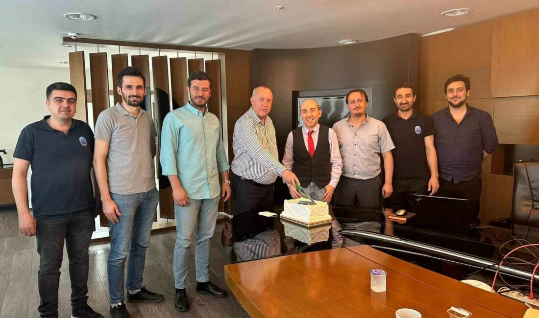 Bursa Uludağ Üniversitesi’nden elektrikli araç sanayisine destek BURSA ULUDAĞ ÜNİVERSİTESİ (BUÜ), TÜBİTAK-1501 PROJESİ ÇERÇEVESİNDE ELEKTRİKLİ ARAÇLAR İÇİN