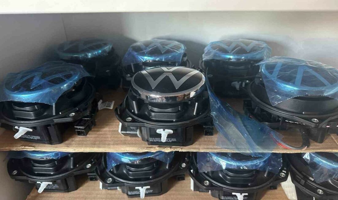 Bursa’da kaçak yedek parça operasyonu Bursa Kaçakçılık ve Organize Suçlarla Mücadele Şube Müdürlüğü bir depoda