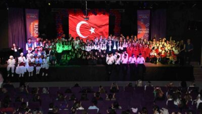 ŞAHİNKAYA ULUSLARARASI GENÇLİK FESTİVALİ, BURSA'DA KARDEŞLİK RÜZGARLARI ESTİRDİ. 4. ŞAHİNKAYA