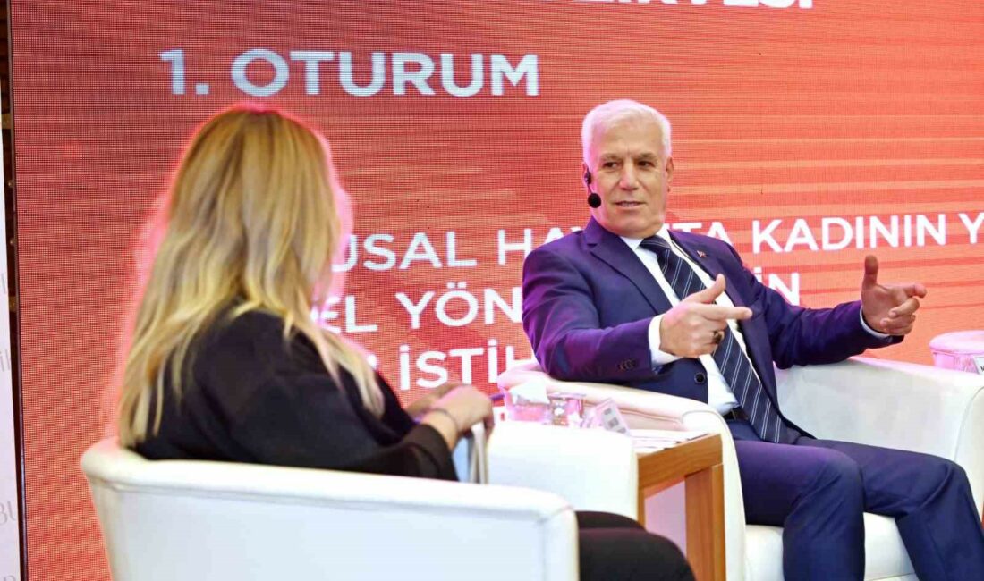 Bursa’da toplu taşımada kadınlara pozitif ayrımcılık geliyor BUİKAD TARAFINDAN DÜZENLENEN ‘GELECEĞE YÖN VEREN KADINLAR ZİRVESİ’NE KATILAN BURSA