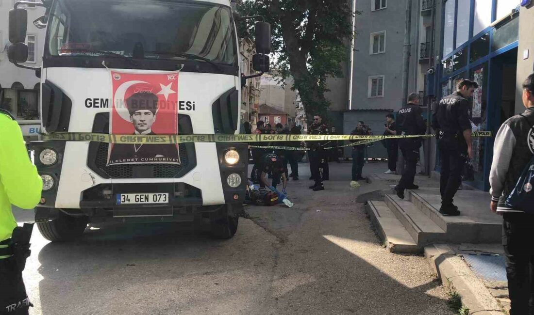 Bursa’da yaşlı kadının ezildiği kazada çöp kamyonu şoförü tutuklandı BURSA'NIN GEMLİK İLÇESİNDE ÇÖP KAMYONU İLE YAŞLI KADINI EZEN ŞOFÖR