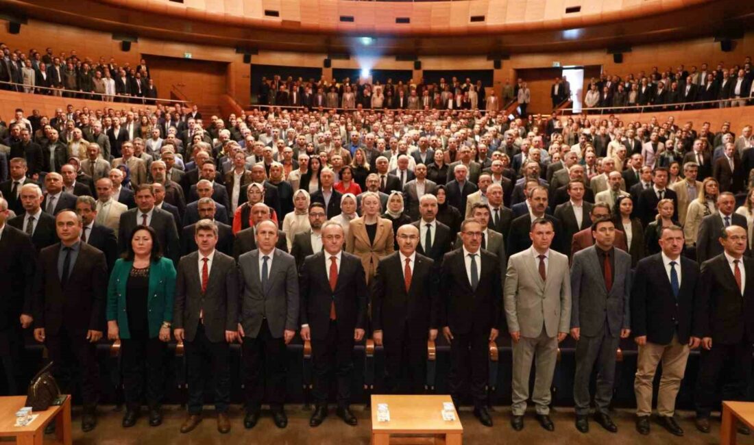 Bursa’daki okul müdürlerine yeni müfredat anlatıldı BURSA İL MİLLİ EĞİTİM MÜDÜRLÜĞÜ TARAFINDAN DÜZENLENEN “TÜRKİYE YÜZYILI MAARİF