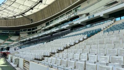 BURSASPOR-VANSPOR FK MAÇI SEYİRCİSİZ OYNANACAK.