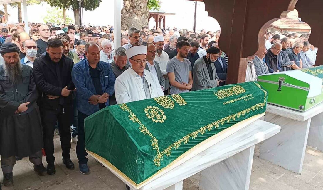 Bursa’yı şiirlerle anlatmıştı, 34 yıl görev yaptığı camidan uğurlandı MÜNİR CENGİZ VE BEHİÇ AKSOY DUALARLA UĞURLANDI