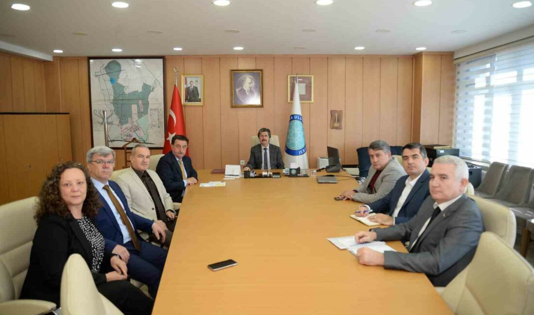 BUÜ’nün kalite yolculuğu devam ediyor BURSA ULUDAĞ ÜNİVERSİTESİ’NİN (BUÜ) 2021 YILINDA ALDIĞI TSE ISO EN