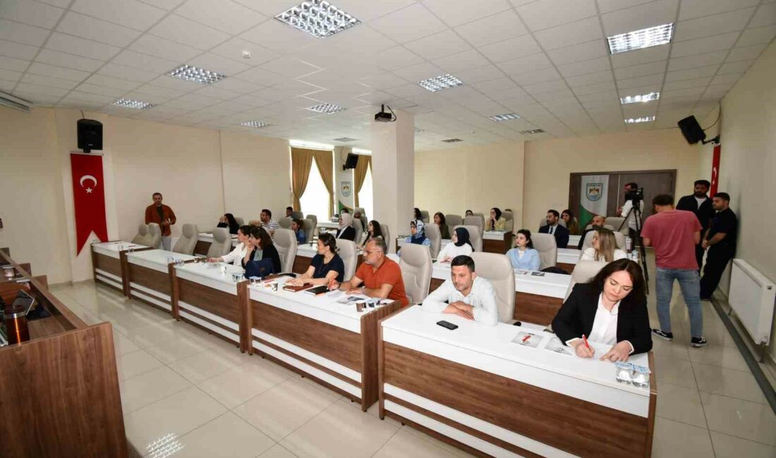 El Sanatları odaklı Dijital İznik programı başladı İZNİK'İN BENZERSİZ ZANAAT VE EL SANATLARI ÜRÜNLERİNİ, MODERN TEKNOLOJİLERLE DAHA