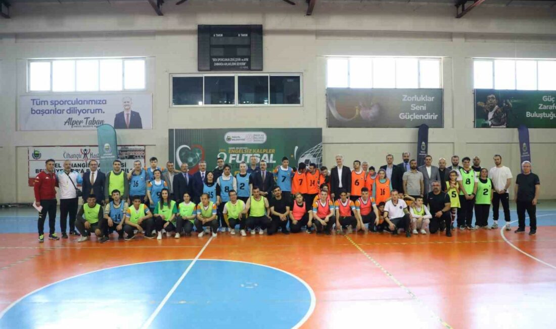 İnegöl protokolü engelliler için sahaya çıktı İNEGÖL BELEDİYESİ ENGELLİLER HAFTASI ÇERÇEVESİNDE MİLLİ EĞİTİM MÜDÜRLÜĞÜ İŞ BİRLİĞİNDE