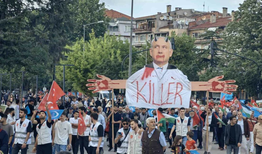 İnegöl’de Gazze için yürüyüş düzenlendi İNEGÖL SİVİL TOPLUM KURULUŞLARI ÖNCÜLÜĞÜNDE GAZZE'YE ZULÜM EDEN İSRAİL'E ÖFKE