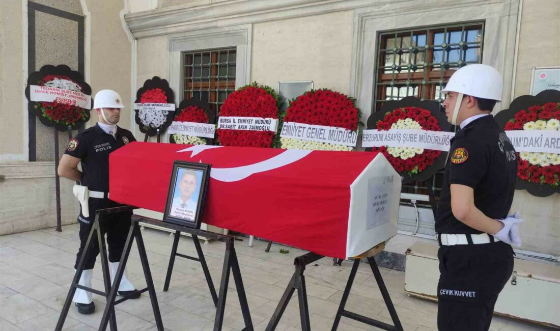 Kalbine yenilen polis memuruna son veda GÖREV YAPTIĞI ESKİŞEHİR’DE GEÇİRDİĞİ KALP KRİZİ SONUCU YAŞAMINI YİTİREN POLİS