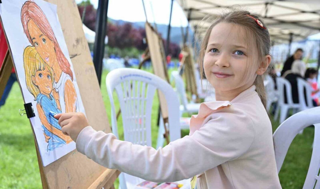 BURSA BÜYÜKŞEHİR BELEDİYESİ, HÜDAVENDİGAR KENT PARKI’NIN EŞSİZ MANZARASINDA ANNELERLE ÇOCUKLARINI