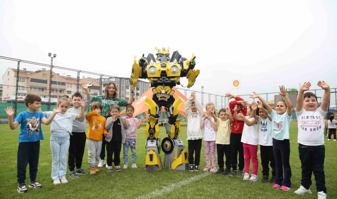 Miniklerin renkli spor şenliği NİLÜFER ULUSLARARASI SPOR ŞENLİKLERİ ÇERÇEVESİNDE OKUL ÖNCESİ EĞİTİM ÖĞRENCİLERİNE YÖNELİK