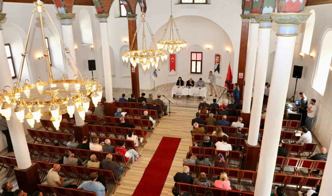 Mudanya Belediye Meclisi’nden pazar yeri kararı MUDANYA BELEDİYESİ MAYIS AYI OLAĞAN MECLİS TOPLANTISI’NDA MUDANYA DOLGU ALANI’NDA