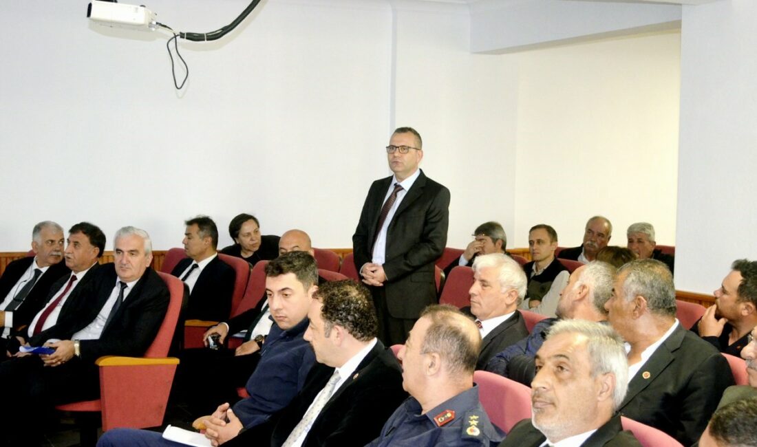 MUDANYA KAYMAKAMI AYHAN TERZİ'NİN BAŞKANLIĞINI YAPTIĞI TOPLANTIDA KAMU HİZMETLERİNİN SORUMLU