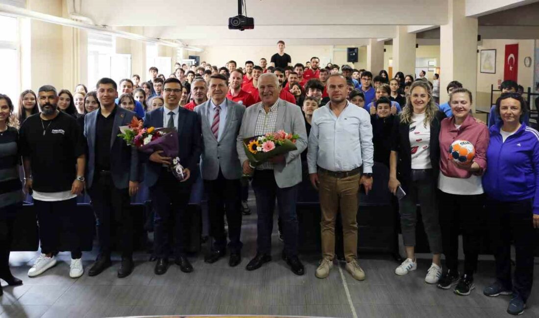 NİLÜFER BELEDİYESPOR HENTBOL TAKIMI, DİLEK ÖZER İLKÖĞRETİM OKULU’NDA DÜZENLENEN KONFERANSTA