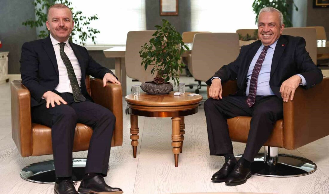 Nilüfer’de kaçak yapıyla mücadelede ortak mesaj NİLÜFER İLÇE KAYMAKAMI MURAT SÜZEN, NİLÜFER BELEDİYE BAŞKANI ŞADİ ÖZDEMİR’İ