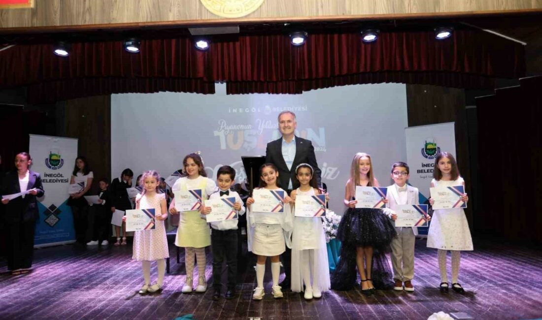 İNEGÖL BELEDİYESİ, 5-15 YAŞ ARALIĞINDA PİYANO EĞİTİMİ ALAN ÖĞRENCİLERİN YETENEKLERİNİ