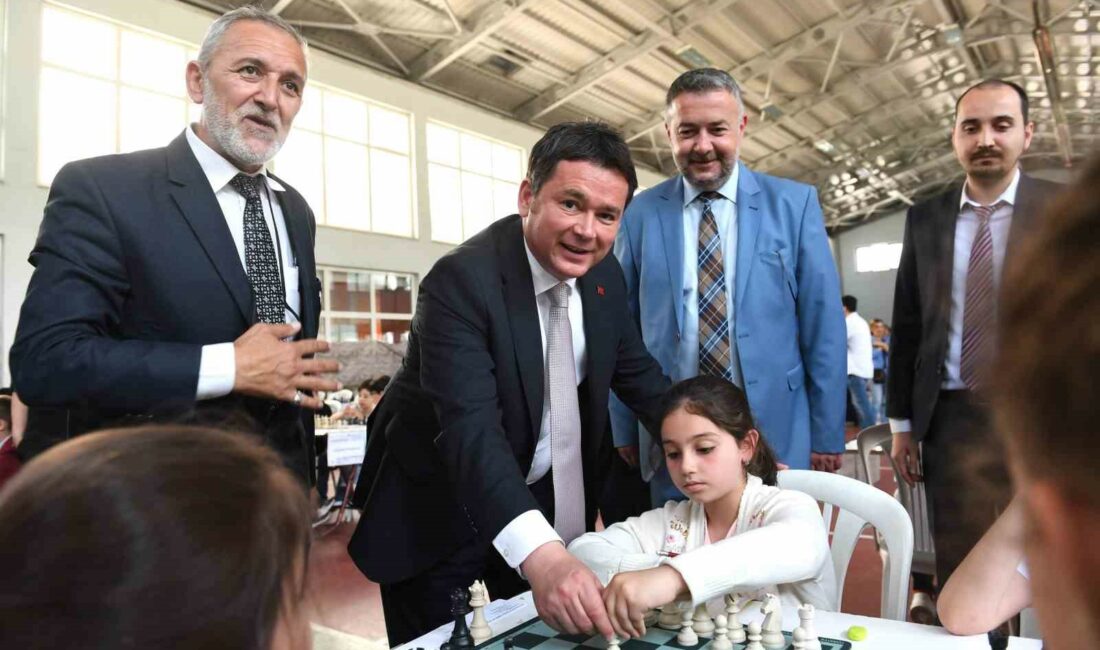 OSMANGAZİ BELEDİYESİ’NİN GENÇLİK VE SPOR İL MÜDÜRLÜĞÜ VE TÜRKİYE SATRANÇ